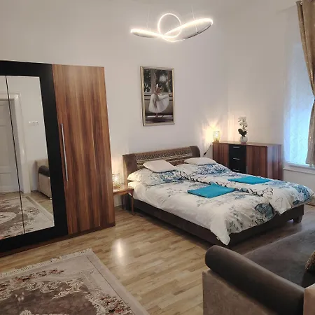 شقة Bem-oazis ديبريتْسين